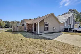 3020 Cedarwood Village Ln, Pensacola, FL 32514 - Photo 2
