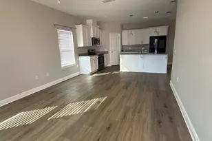 2307 Hadleigh Hills Ct, Navarre, FL 32566 - Photo 2