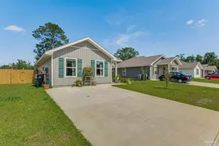 2568 Sutton Pl Dr, Cantonment, FL 32533 - Photo 4