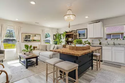 2568 Sutton Place Dr, Cantonment, FL 32533 - Photo 6