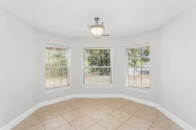 5643 Dunbar Cir, Milton, FL 32583 - Photo 10