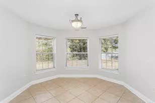 5643 Dunbar Cir, Milton, FL 32583 - Photo 10