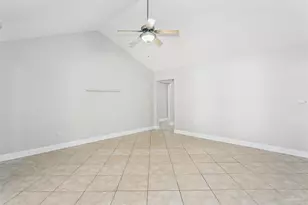 5643 Dunbar Cir, Milton, FL 32583 - Photo 8