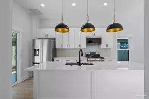 1003 N D St, Pensacola, FL 32501 - Photo 12