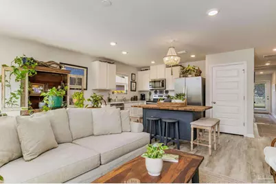 2568 Sutton Place Dr, Cantonment, FL 32533 - Photo 10