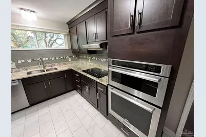 104 Navarre St, Gulf Breeze, FL 32561 - Photo 10