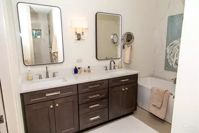 922 E Blount St, Pensacola, FL 32503 - Photo 24