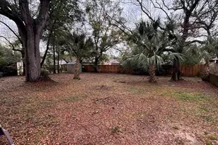 1811 Dewrell Square, Pensacola, FL 32504 - Photo 10