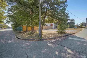 6589 Cedar St, Milton, FL 32570 - Photo 6