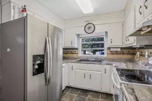 6589 Cedar St, Milton, FL 32570 - Photo 18