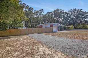 6589 Cedar St, Milton, FL 32570 - Photo 6