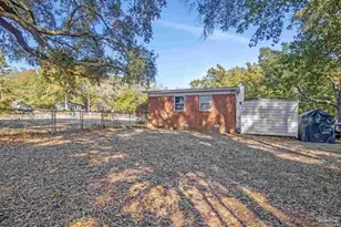 6589 Cedar St, Milton, FL 32570 - Photo 10