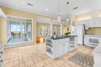 4030 Landfall Dr, Pensacola, FL 32507 - Photo 12