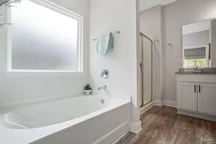 3179 Heritage Oaks Cir, Navarre, FL 32566 - Photo 34