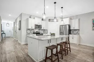 3179 Heritage Oaks Cir, Navarre, FL 32566 - Photo 4