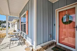 3179 Heritage Oaks Cir, Navarre, FL 32566 - Photo 2