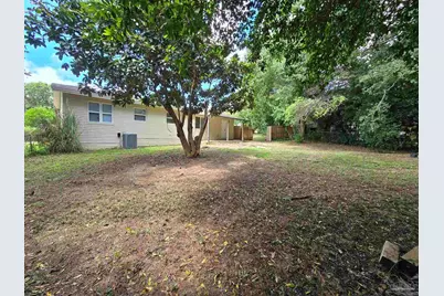 6202 Fairview Dr, Pensacola, FL 32505 - Photo 18