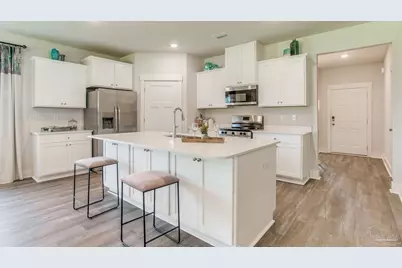 8654 Russellcross Blvd, Pensacola, FL 32507 - Photo 12