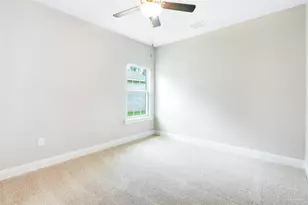 9276 Sunset Dr, Navarre, FL 32566 - Photo 20