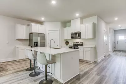 5825 Cactus Dr, Milton, FL 32583 - Photo 6