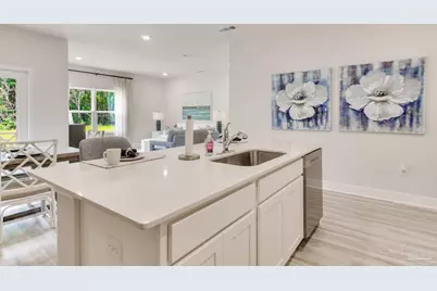 8046 Fox Hunt Dr, Milton, FL 32583 - Photo 4