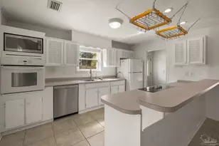 5415 Hibiscus Rd, Pensacola, FL 32504 - Photo 10