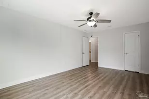 2957 P.G.A Blvd, Navarre, FL 32566 - Photo 38