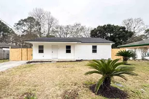 1261 Hawthorn Dr, Perdido Key, FL 32507 - Photo 1