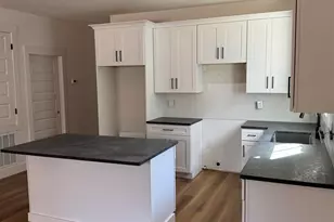 1321 John Carroll Dr, Pensacola, FL 32504 - Photo 14