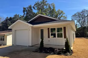 1321 John Carroll Dr, Pensacola, FL 32504 - Photo 1