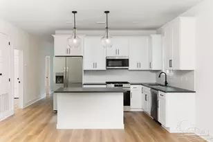 1321 John Carroll Dr, Pensacola, FL 32504 - Photo 8