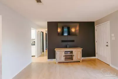 1551 Sunny Ridge Ln, Cantonment, FL 32533 - Photo 6