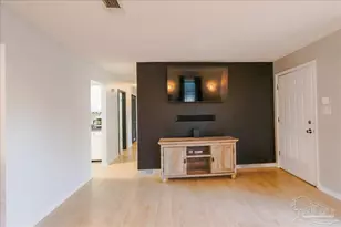 1551 Sunny Ridge Ln, Cantonment, FL 32533 - Photo 6