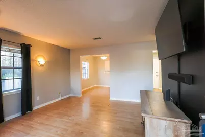 1551 Sunny Ridge Ln, Cantonment, FL 32533 - Photo 4