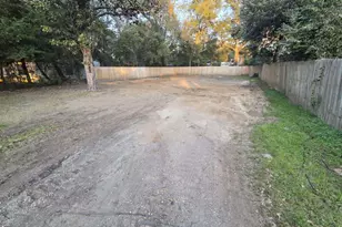 6410 Skyline Dr, Milton, FL 32570 - Photo 1