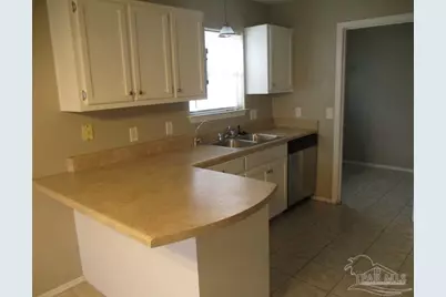 3220 Mariners Dr, Pensacola, FL 32526 - Photo 6