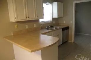 3220 Mariners Dr, Pensacola, FL 32526 - Photo 6