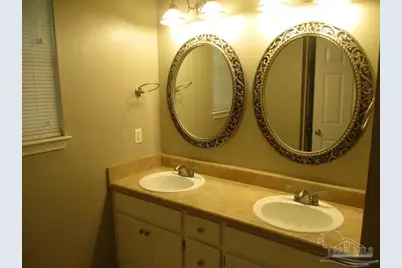 3220 Mariners Dr, Pensacola, FL 32526 - Photo 12