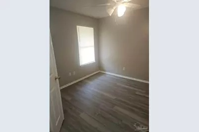 3220 Mariners Dr, Pensacola, FL 32526 - Photo 16