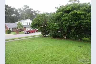 3220 Mariners Dr, Pensacola, FL 32526 - Photo 18