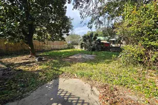 1014 W Lloyd St, Pensacola, FL 32501 - Photo 18