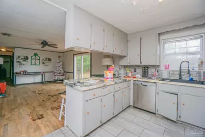 6401 Myrtle Hill Cir, Pensacola, FL 32506 - Photo 16