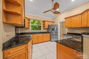 4610 Peacock Dr, Pensacola, FL 32504 - Photo 16