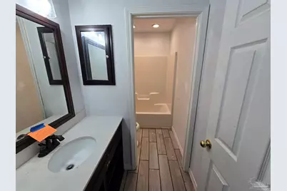 2129 Ainsdale Ct, Navarre, FL 32566 - Photo 4