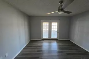 2129 Ainsdale Ct, Navarre, FL 32566 - Photo 10