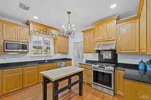 600 W Moreno St, Pensacola, FL 32501 - Photo 10