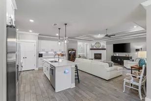 1399 Areca Palm Dr, Gulf Breeze, FL 32563 - Photo 12