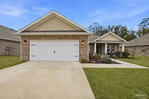 6203 Carson Dr, Milton, FL 32570 - Photo 2