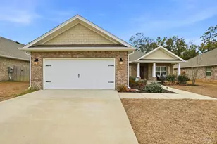 6203 Carson Dr, Milton, FL 32570 - Photo 2