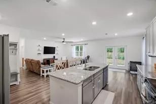 6203 Carson Dr, Milton, FL 32570 - Photo 10
